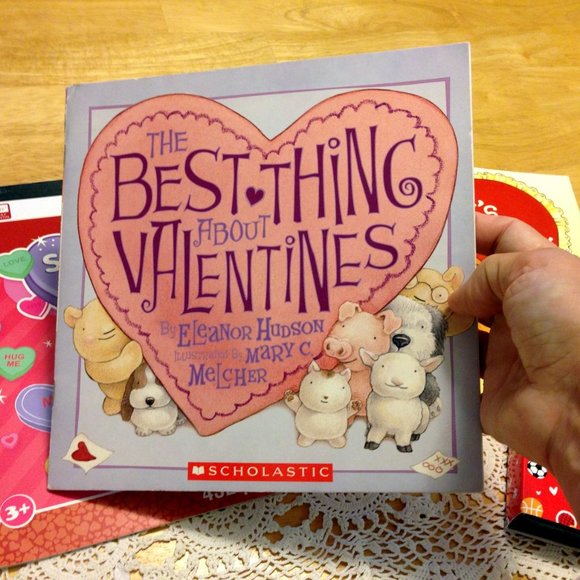 Valentine's Day cards, stickers and books - Picture 2 of 14